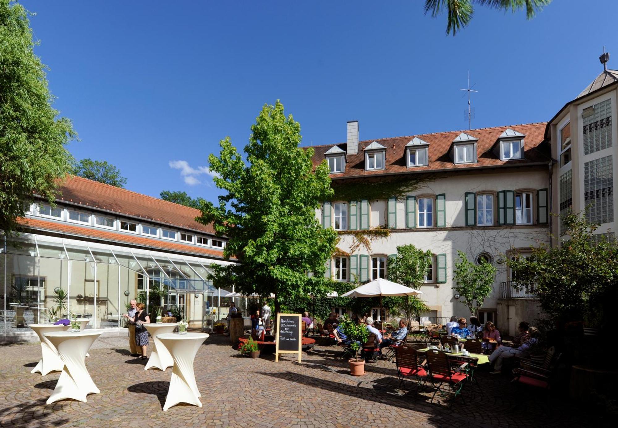 斯蒂弗加特·科索姆勒酒店 Klingenmünster 外观 照片